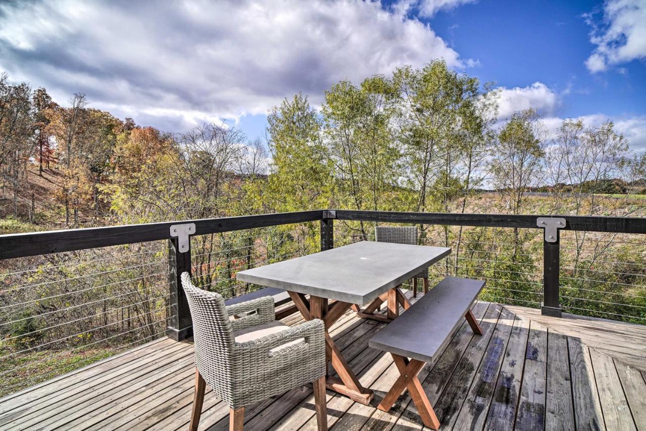 Spacious Sevierville Home With Hot Tub! Exterior photo