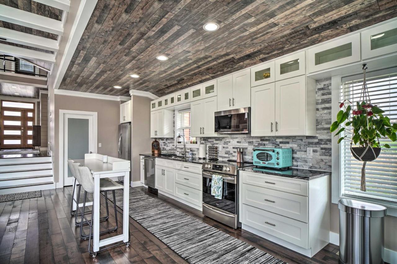 Spacious Sevierville Home With Hot Tub! Exterior photo